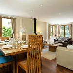 Loppe - Mountain Four-bedroom Hidden Gem Villa *