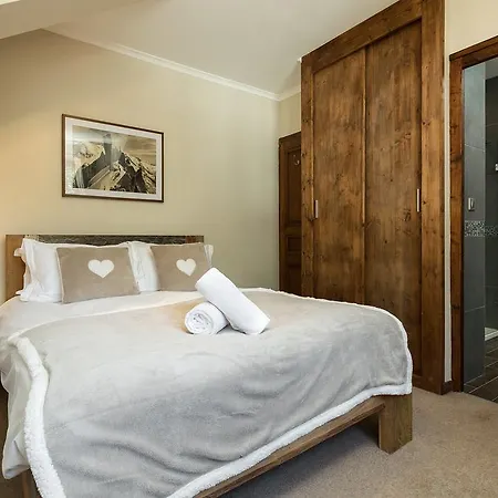 Loppe - Mountain Four-bedroom Hidden Gem 别墅